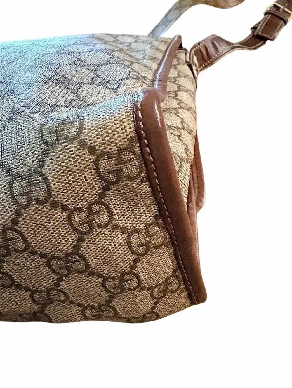 Gucci Beige/Brown Monogram Messenger Bag with Green & Red Web